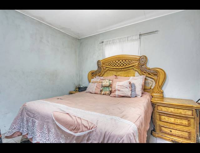 2 BEDROOM APARTMENT FOR SALE IN SOUTH HILLS